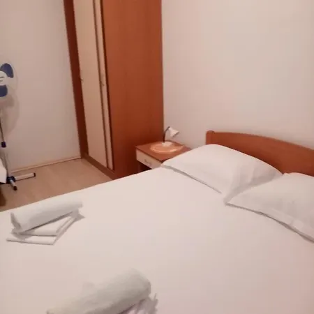 Mesec Apartament *