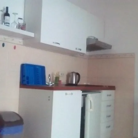 Apartament Mesec