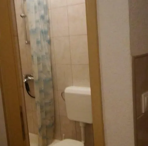 Apartament Mesec *